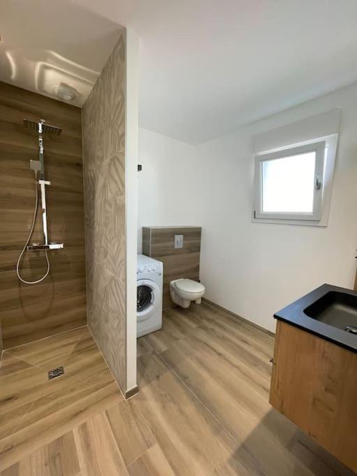Appartement Climatise Charmes  Extérieur photo