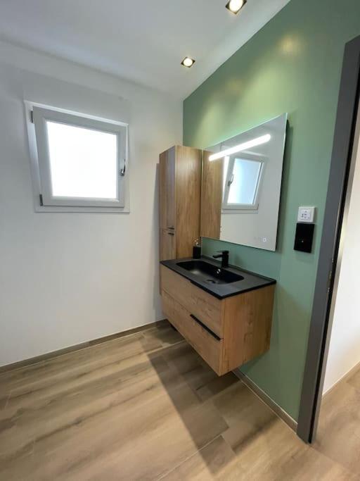Appartement Climatise Charmes  Extérieur photo